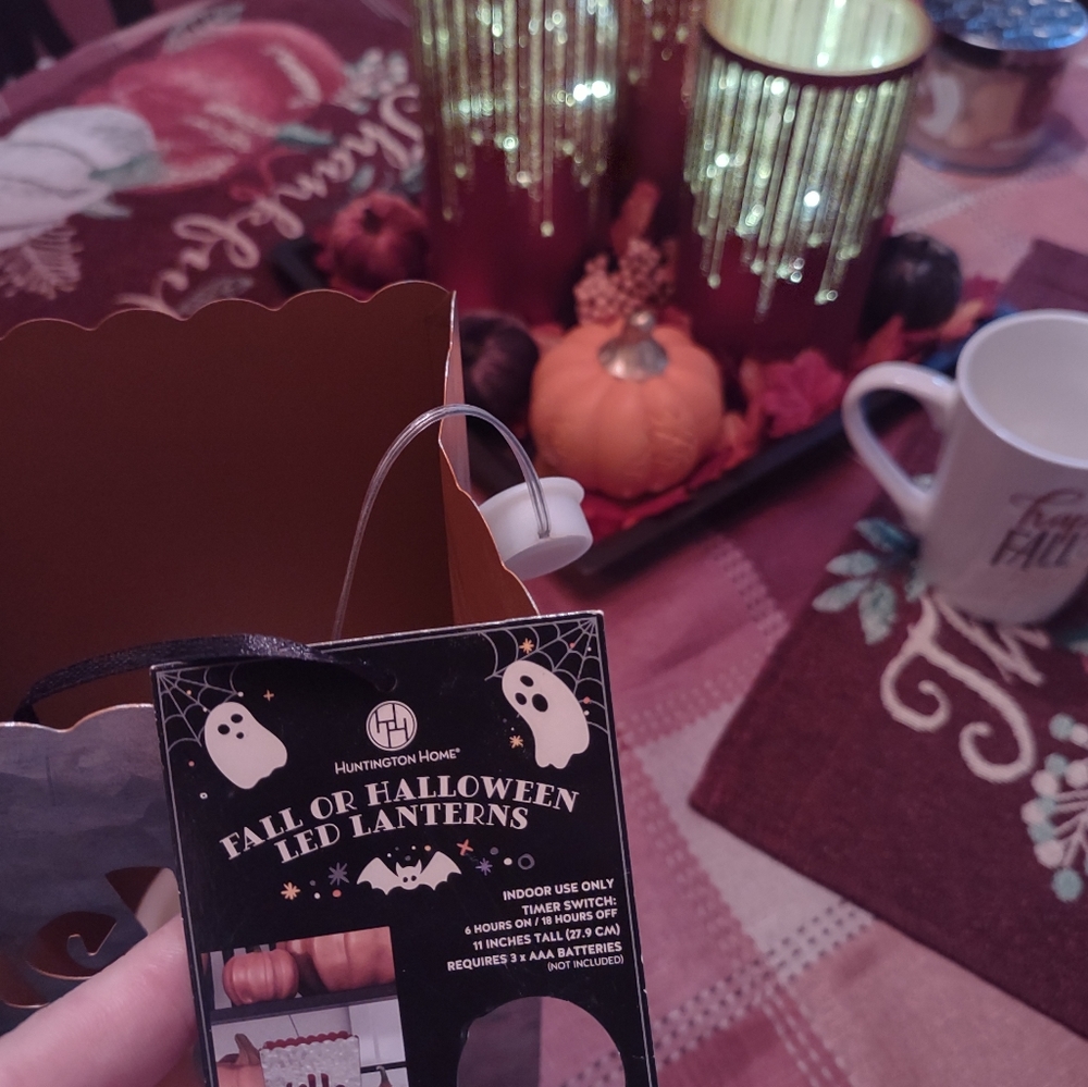 Hello Fall 🎃 lantern - Picture 7 of 10